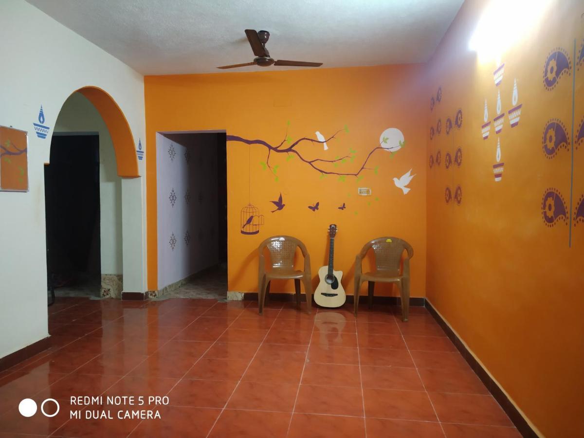 Easvari Grand Pg For Women - Female Only Hostel Madras Buitenkant foto