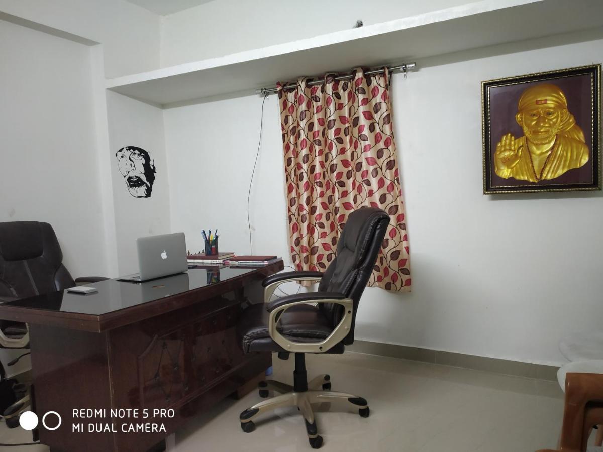 Easvari Grand Pg For Women - Female Only Hostel Madras Buitenkant foto